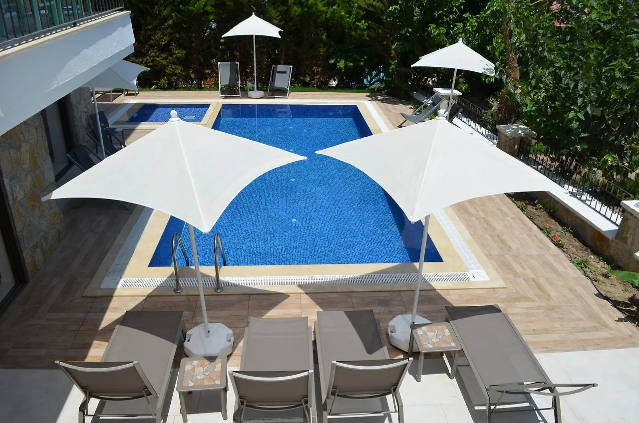 דטקה Aria Doria Otel
